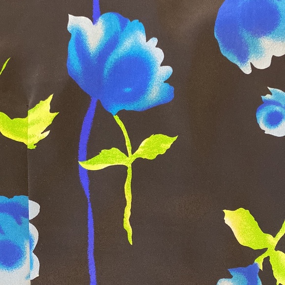 Rikki Sue Vintage Navy Blue Blouse With Blue Flowers. Size 22W - Picture 6 of 6